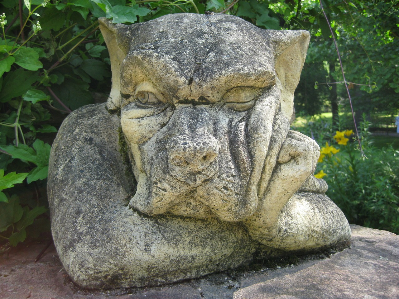 nettle-creek-stone-figure